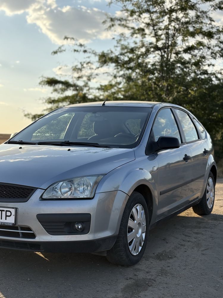 Ford focus  2 2005
