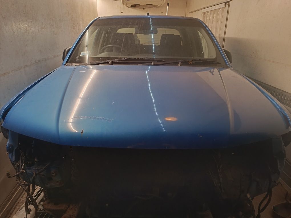Vendo peças Nissan Navarra d40
