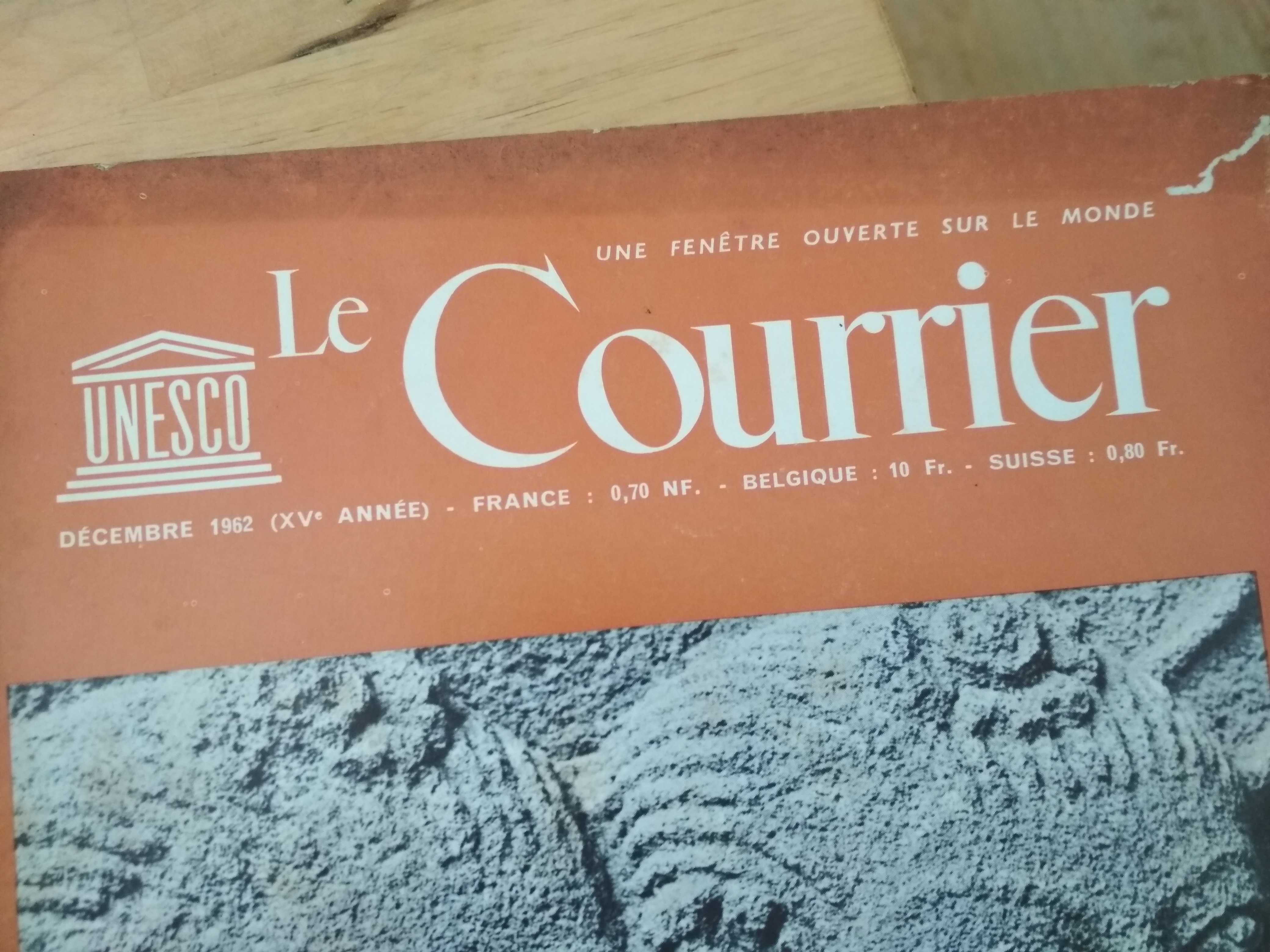 4 revistas Le Courrier, 1962