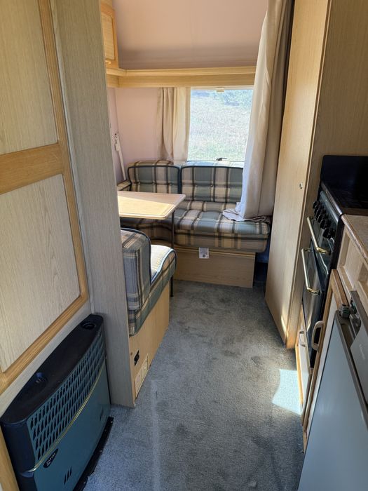 Mala przyczepa KEMPINGOWA 990 kg 5 osobowa MOVER zadbana