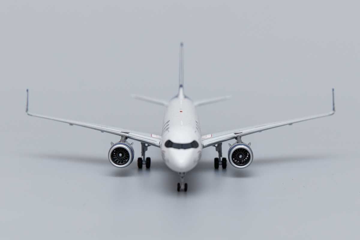 NOWY Samolot Airbus A320 neo SAS Scandinavian 1:200 metal JC Wings