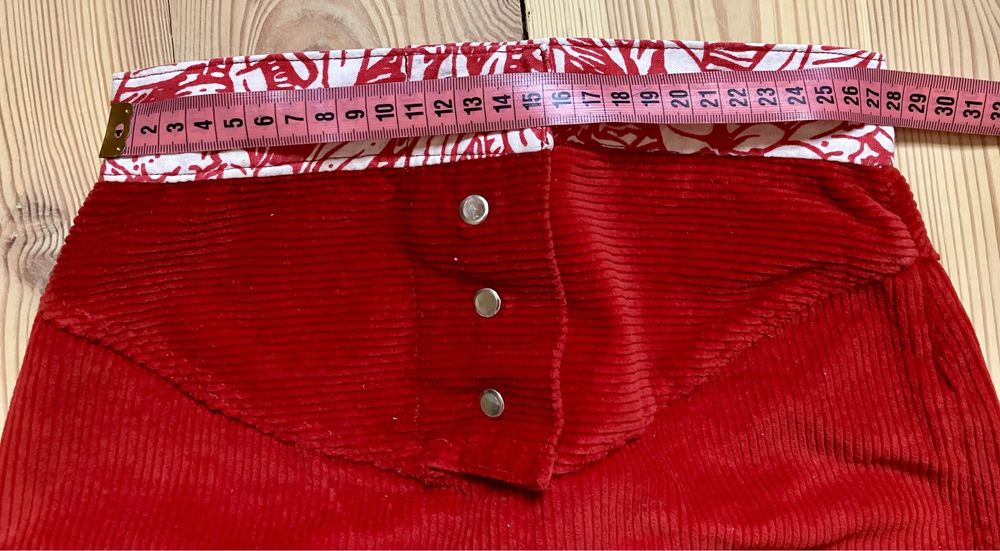 Spodniczka 122 czerwona