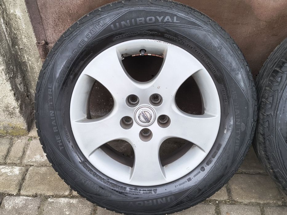 Felgi z oponami Nissan X-trail 5x114,3 opony 6,5mm 215/65/16 r16 suv