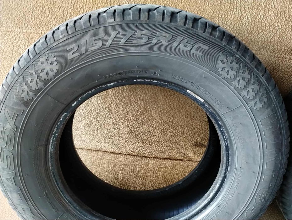 Opony Lassa 215/75 R16C