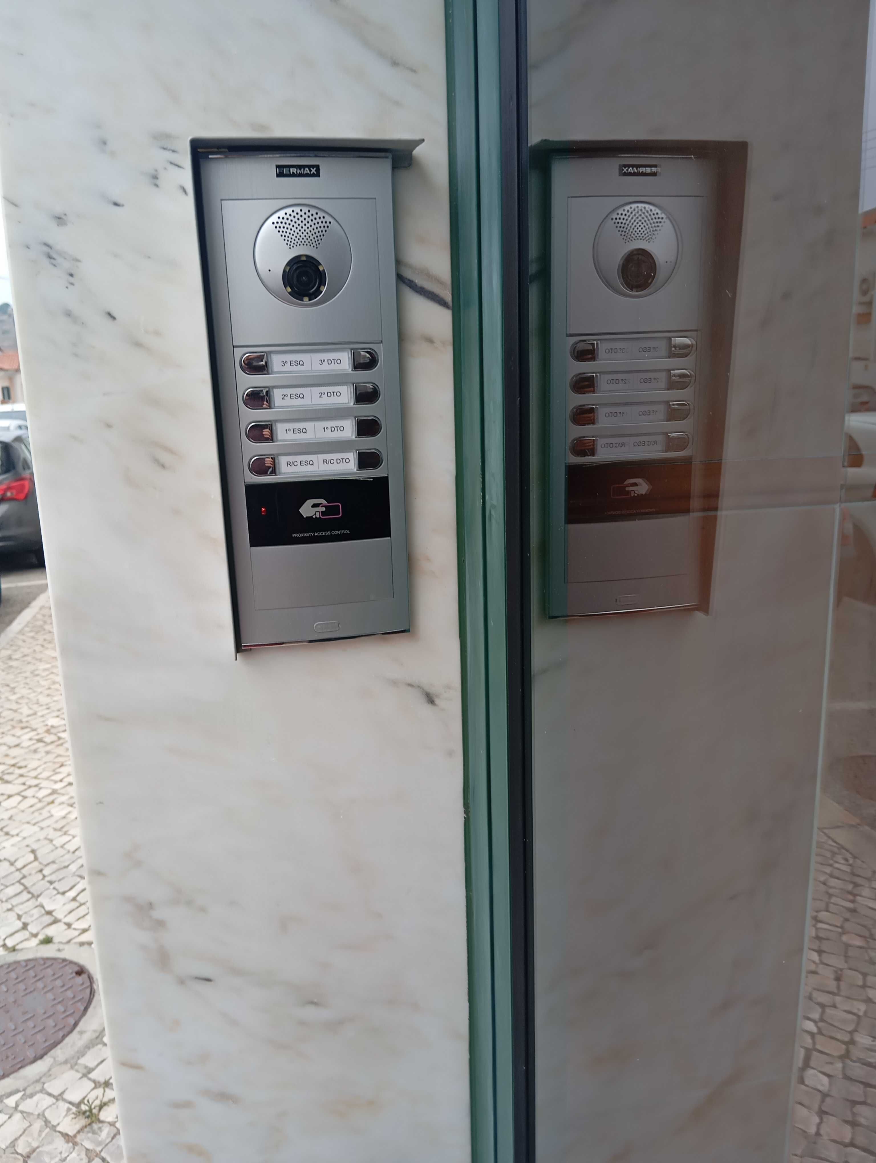 Vídeoporteiro Prédio, Condomínio, e Moradia Em Carnaxide