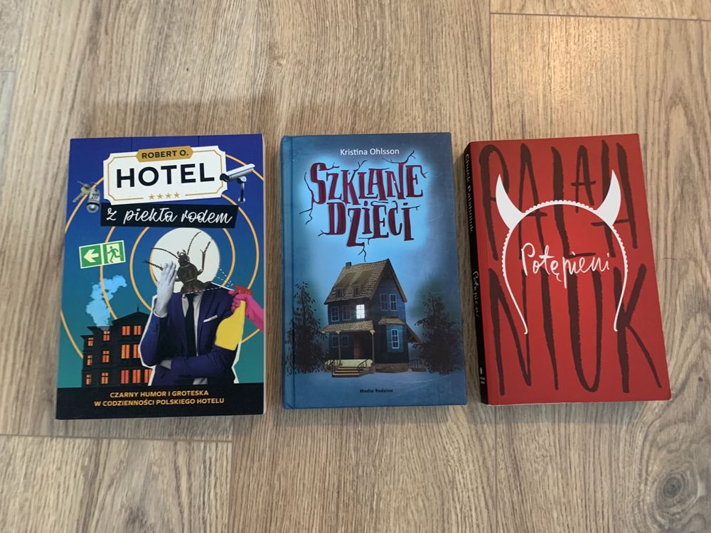 Trzy Nowe książki
