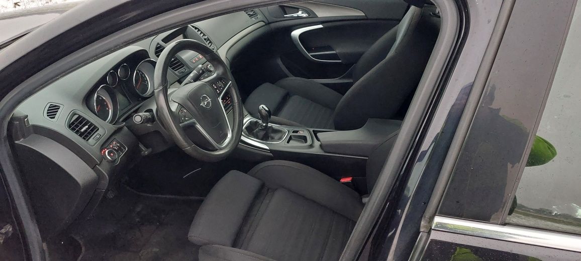 Opel insignia 1.8 benzyna 140km