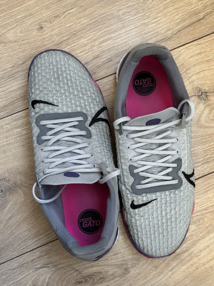 футзалки Nike react gato
