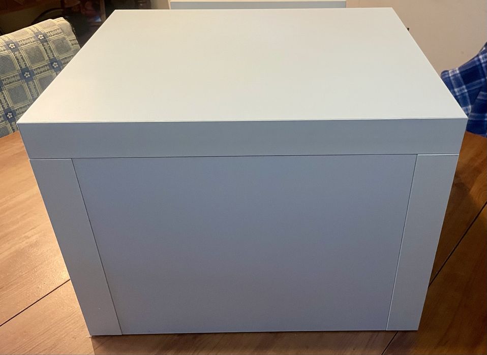 Mesinha de cabeceira