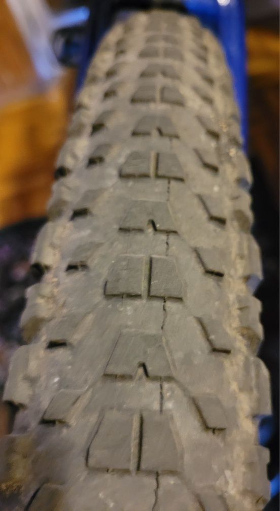 Używane opony rowerowe maxxis ardent race 29x2.20