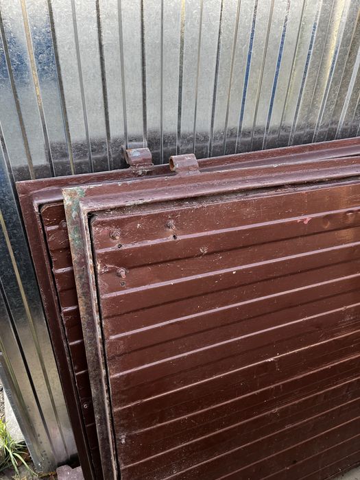 Brama garażowa dwuskrzydłowa