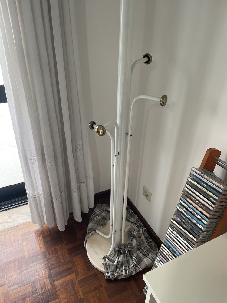 Cabide de Pe para Pendurar Roupa - Branco
