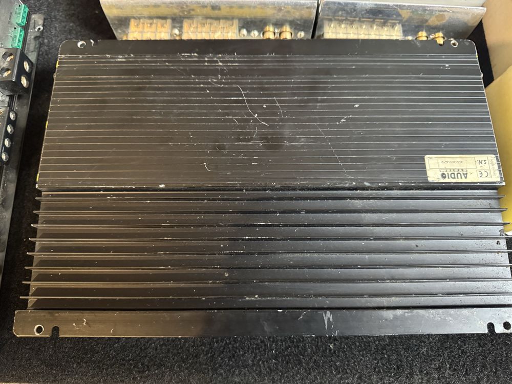 Wzmacniacz samochodowy Audio System Twister F4-240