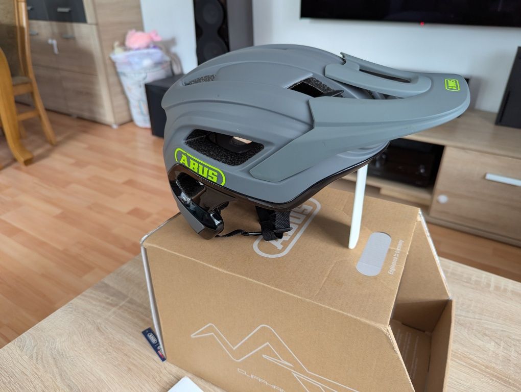 ABUS Cliffhanger Mips M Kask enduro trail