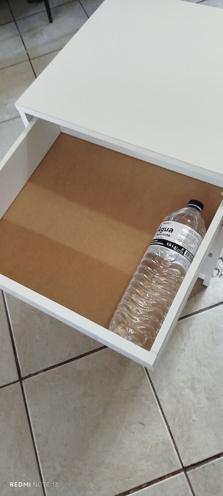 Bloco de gavetas branco (gaveteiro)