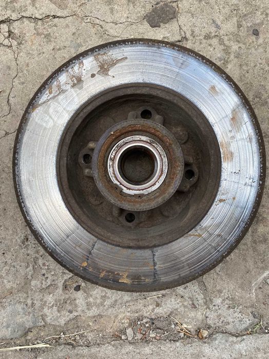 Тормозные диски задние Ситроен С4 II (B7) 1.6 hdi 2012 года выпуска