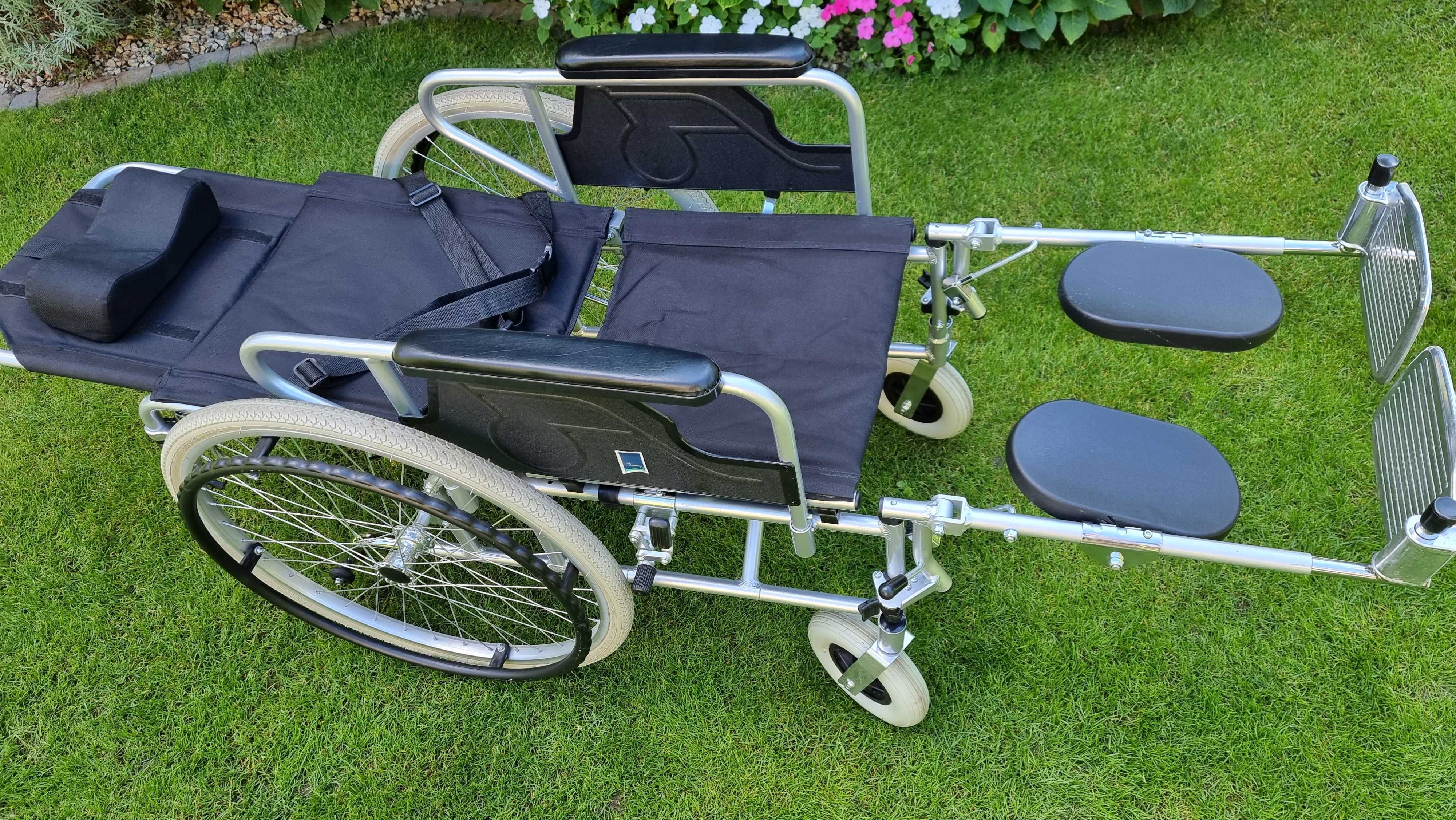 Aluminiowy wózek inwalidzki stabilizujący plecy i głowę  FS 954 LGC