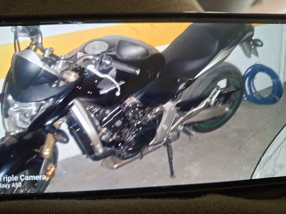 Moto honda hornet 600
