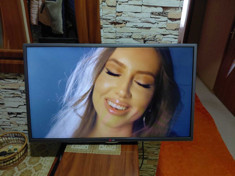 Телевизор LG в отличном состоянии