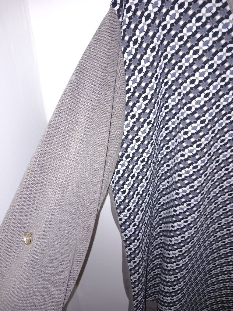 Camisola cinzenta fina com padrão - mangas compridas 
XL 
em ótimo es