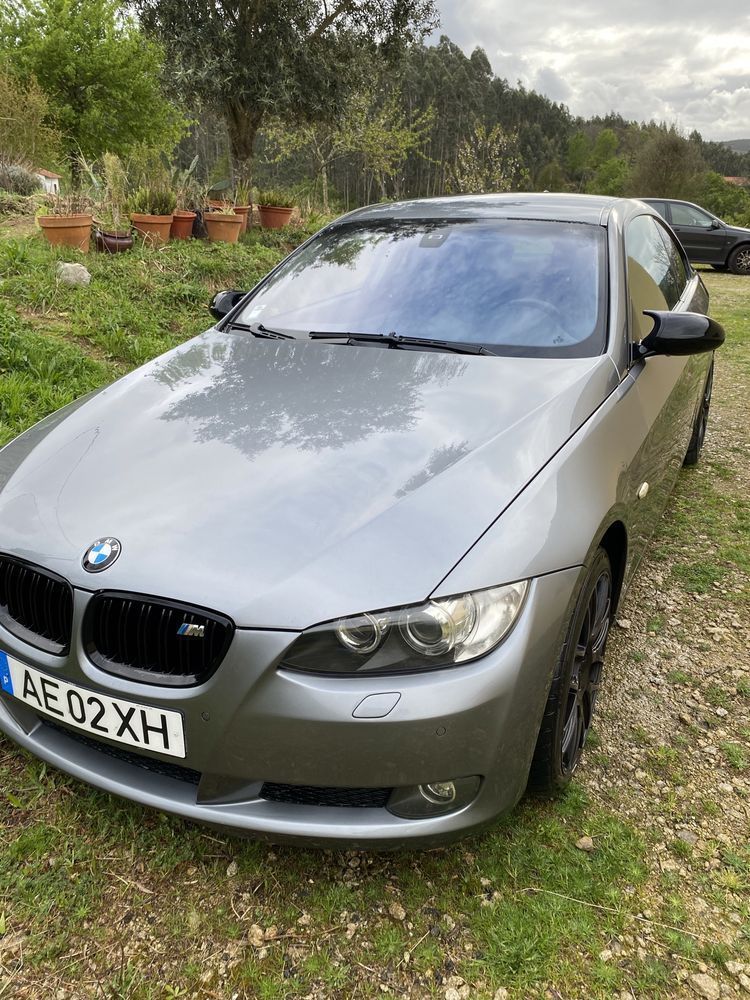 BMW 320i e92 a gasolina