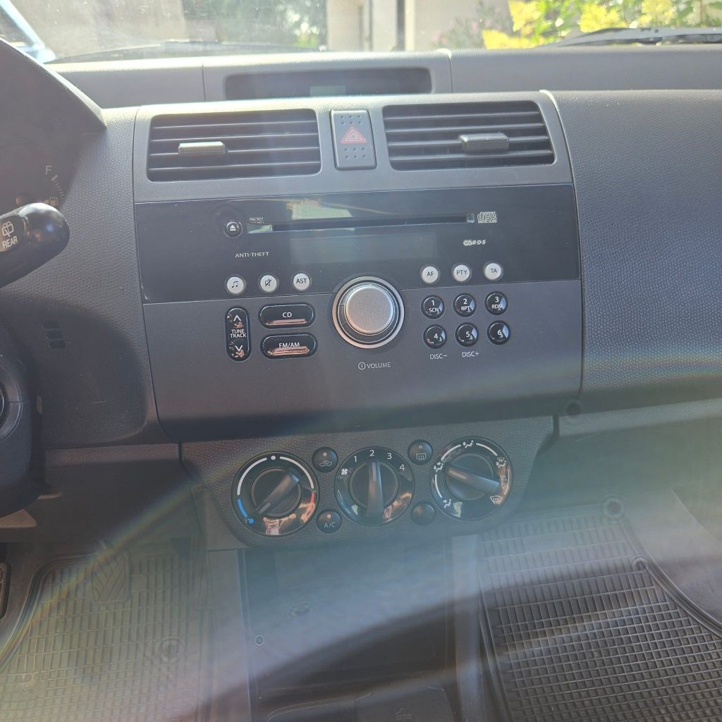 Suzuki Swift 1.3 Rok produkcji 2007. Przebieg 91331