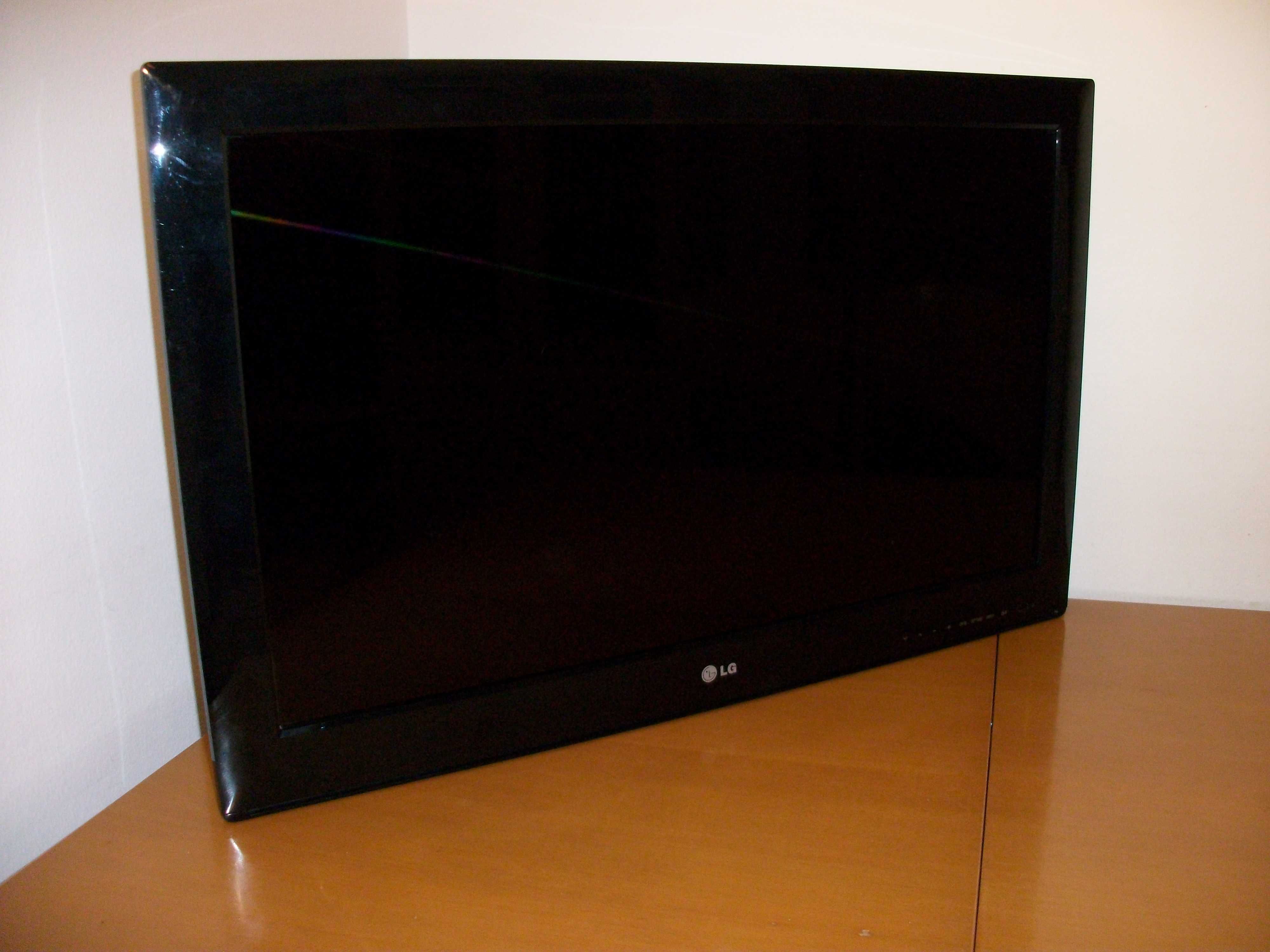 TV LED 32" LG HDTV 720p 32LS3400 Peças