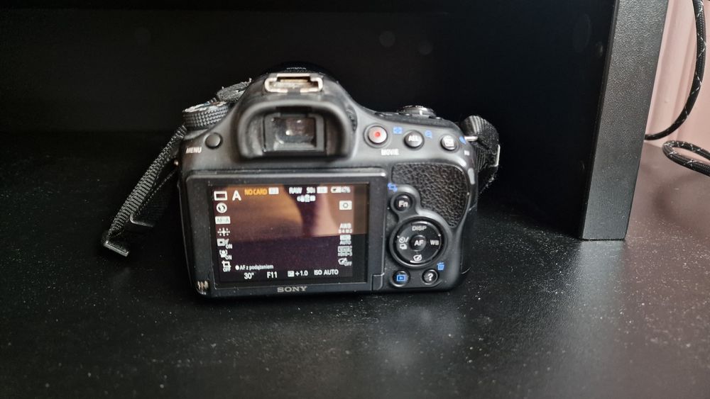 Sony Alpha A58 + Sigma DC EX HSM 17-50MM