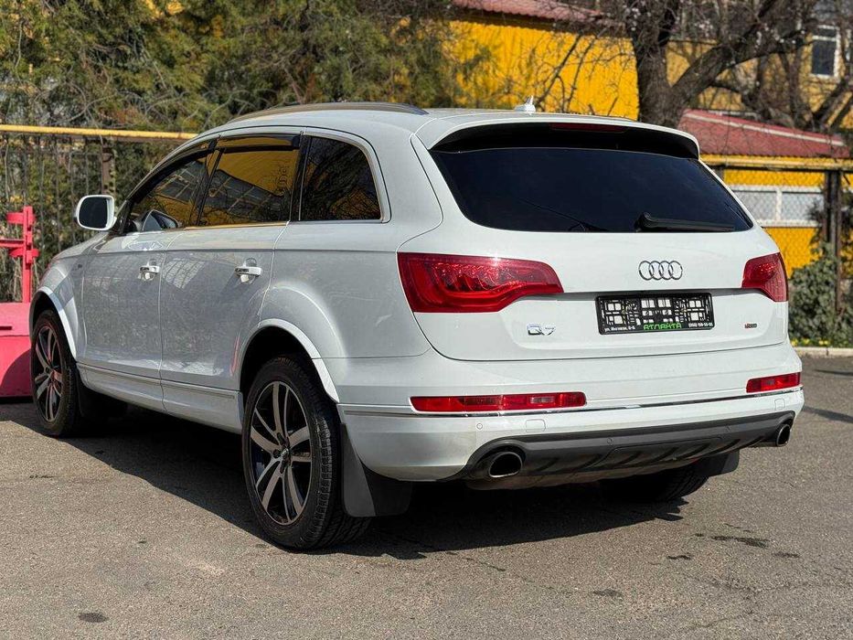 Audi Q7 2013 Typ 4L (FL)