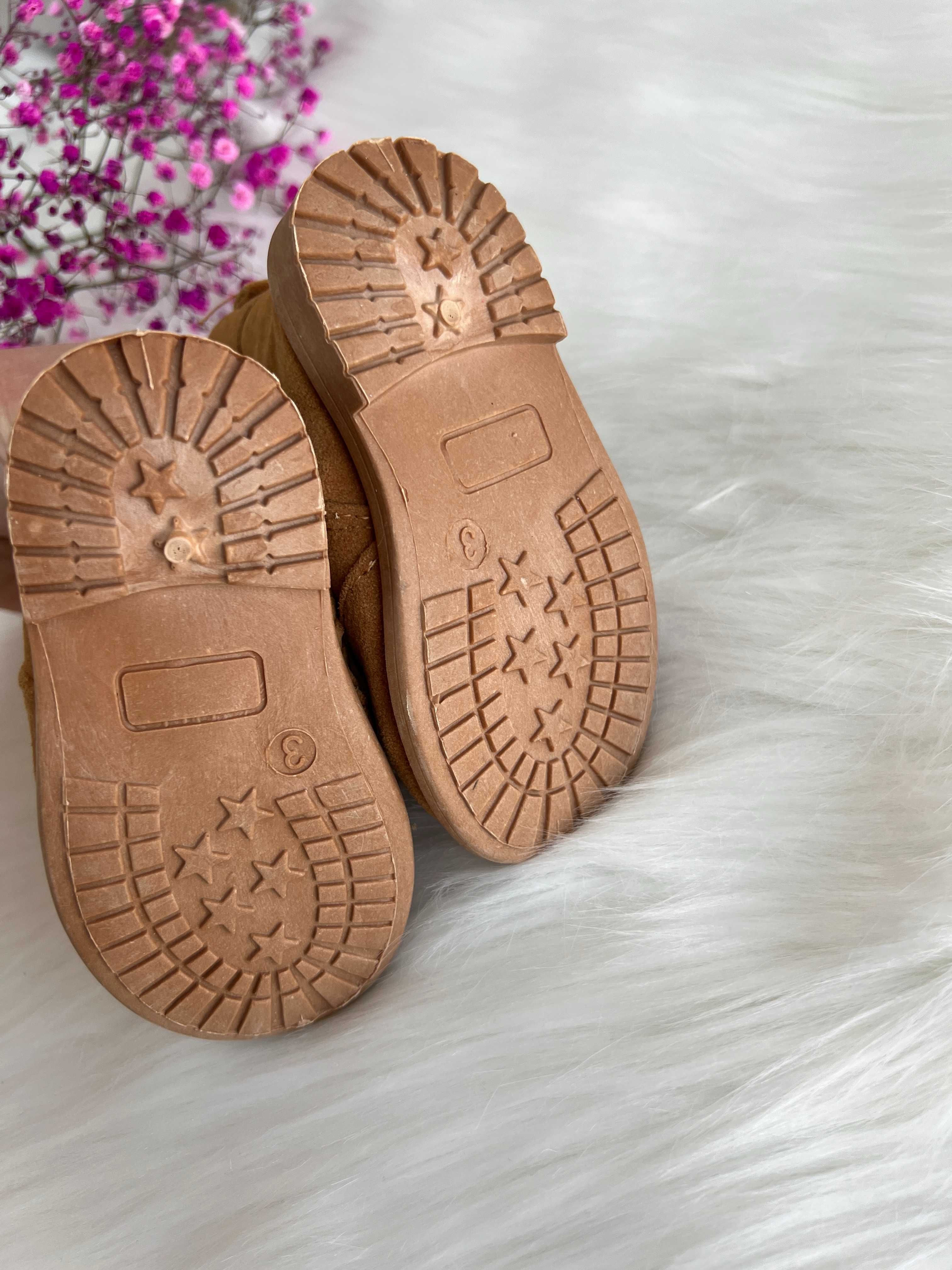 Nowe Botki niemowlęce 17/18 dł wkładki ok 10-10,5 cm brązowe zamszowe