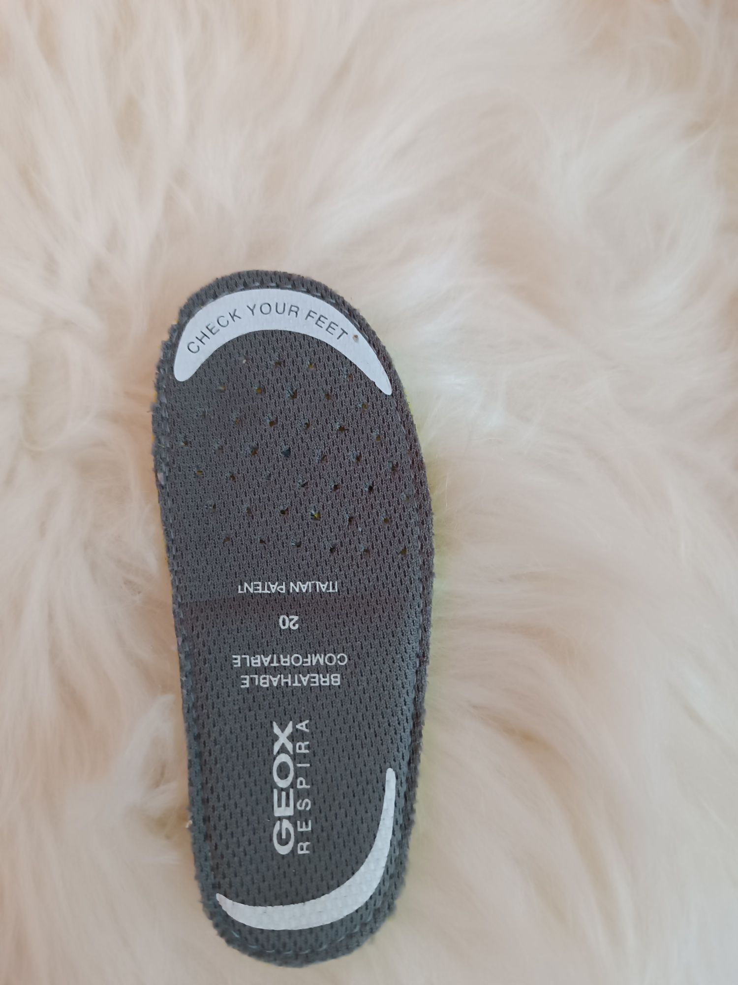 Buty niemowlęce buciki dziecięce 20 GEOX trampki