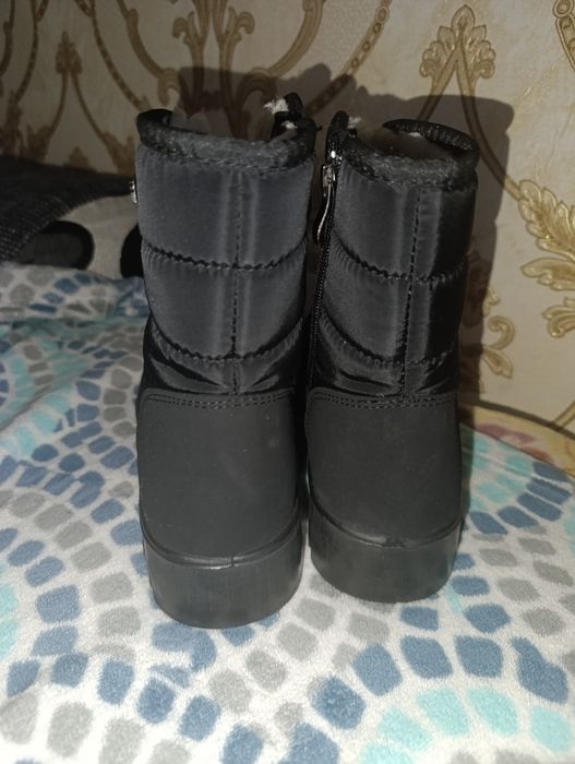 Ботинки зимові 41 ( 1 раз взуті)