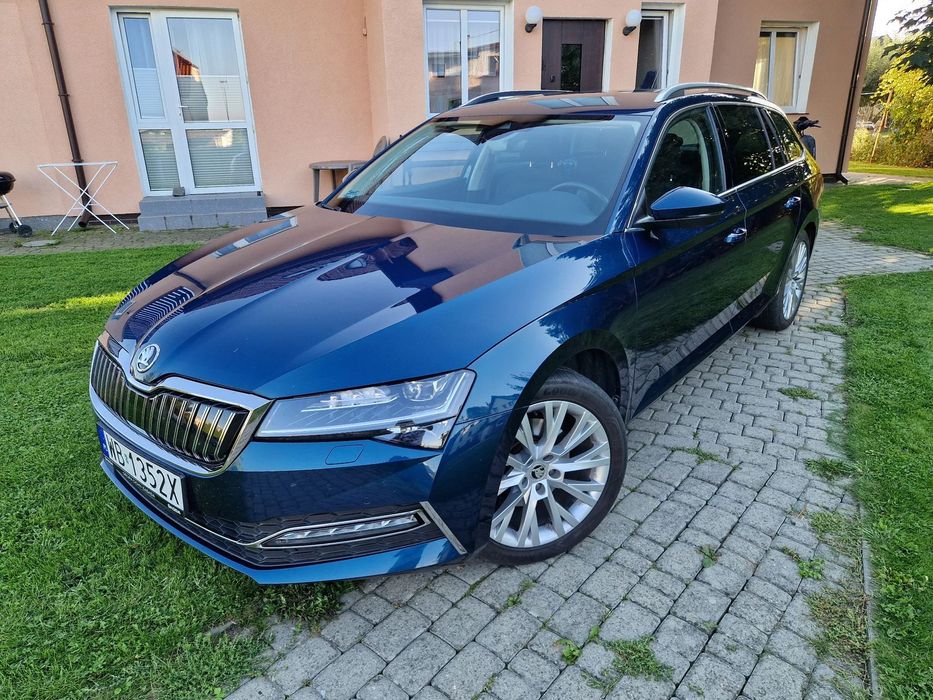 Skoda Superb Skoda Superb Combi STYLE iV Plug-in Hybrid- 2022, Błękitna Lava