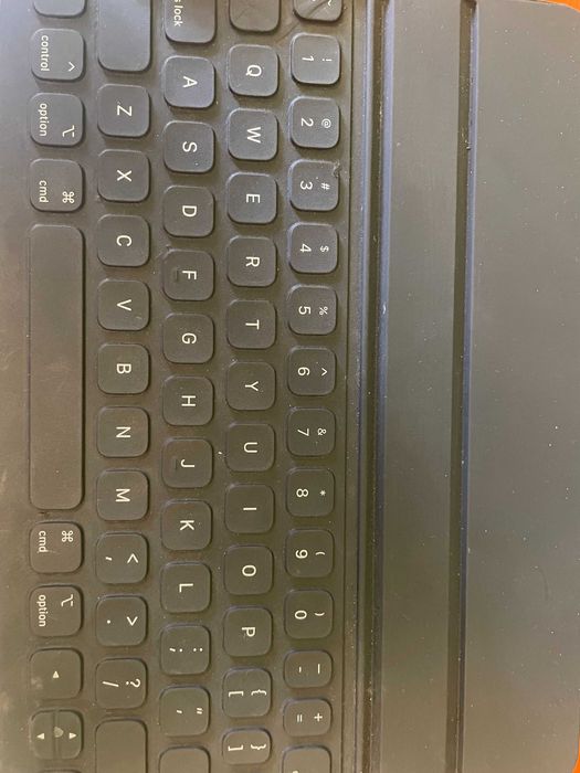 Apple Smart Keyboard iPad \ Чехол з клавіатурою для iPad 11 Pro