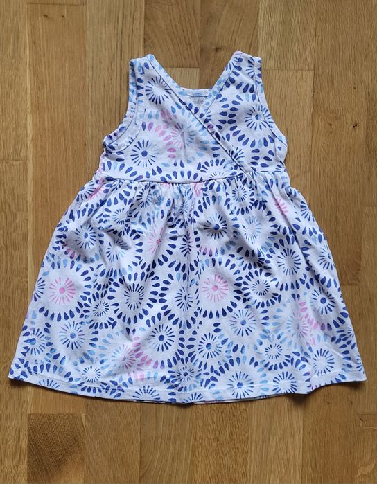 Sukienka 74 jak nowa