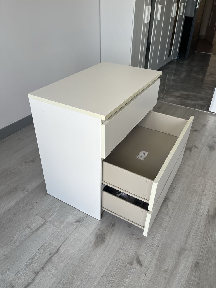 Szafka z trzema szufladami IKEA