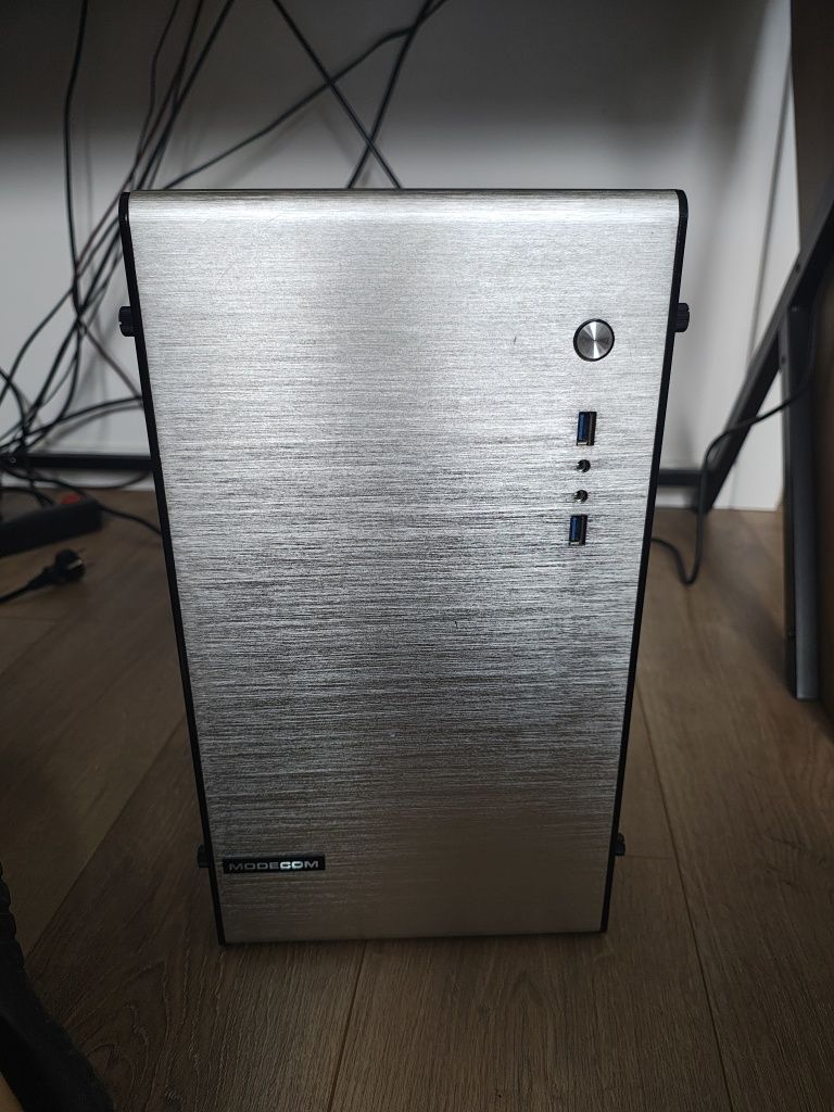 Komputer stacjonarny SSD 250 GB, i7 -8700, GTX1070Ti
