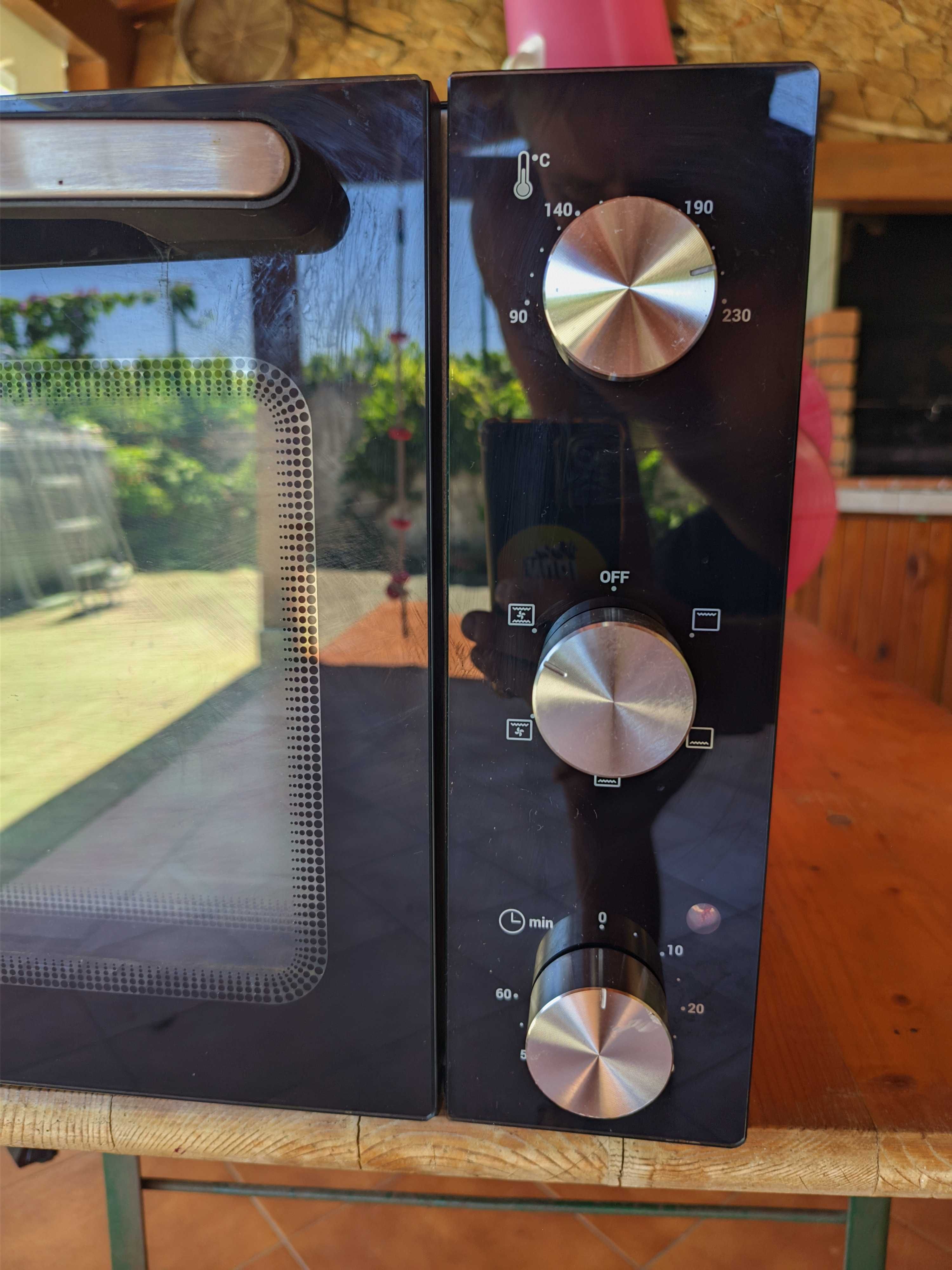Forno Elétrico Flama (35L-1500w) como novo