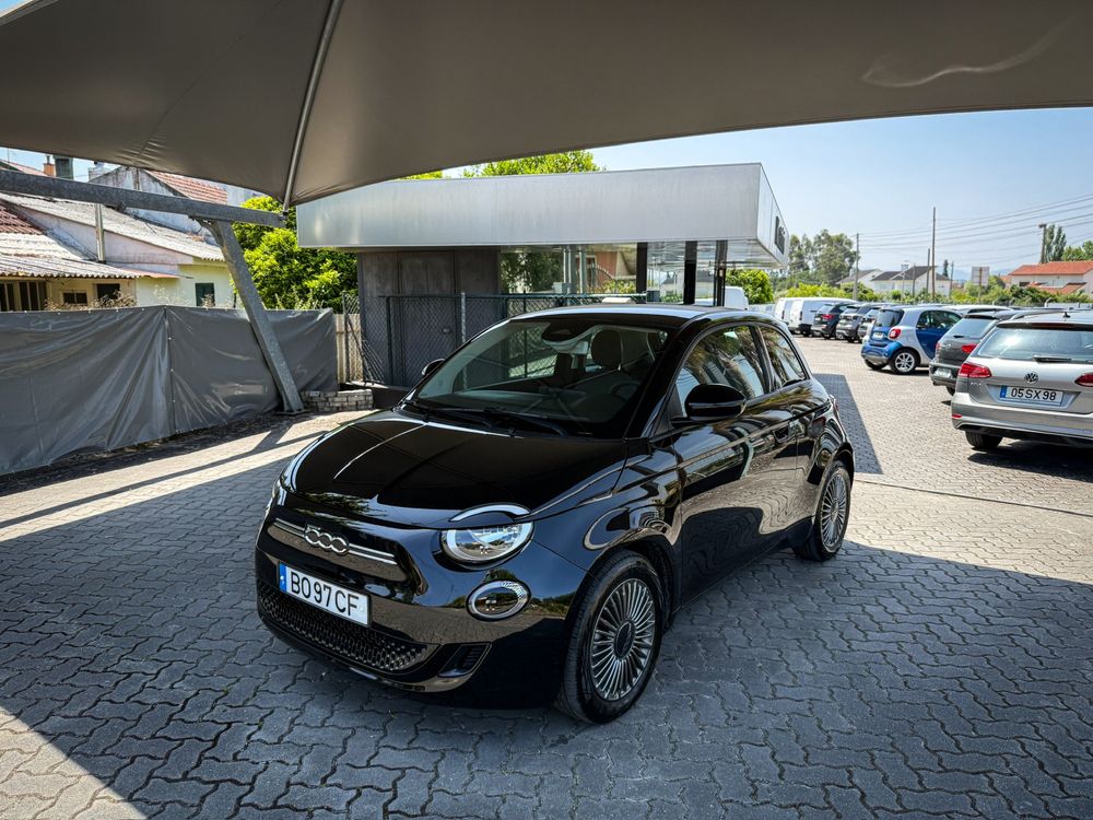 Fiat 500e Icon 42 kWh c/ IVA Dedutível