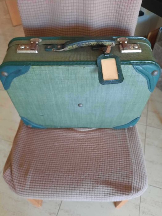Pequena mala de viagem antiga (Vintage)