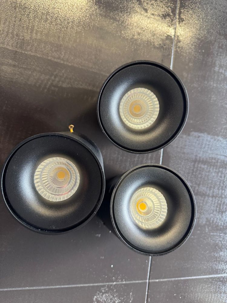 Lampy oczka natynkowe