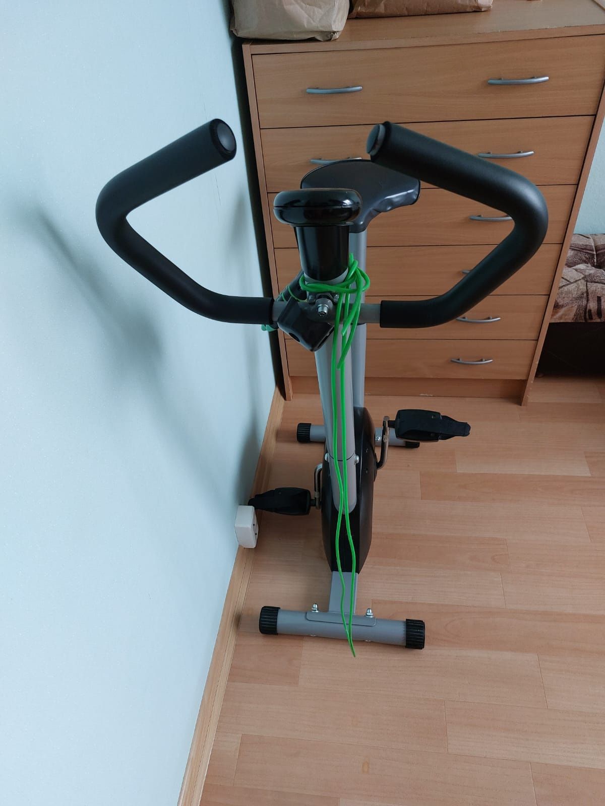 Rower rowerek stacjonarny treningowy do domu mieszkania jazda na rower