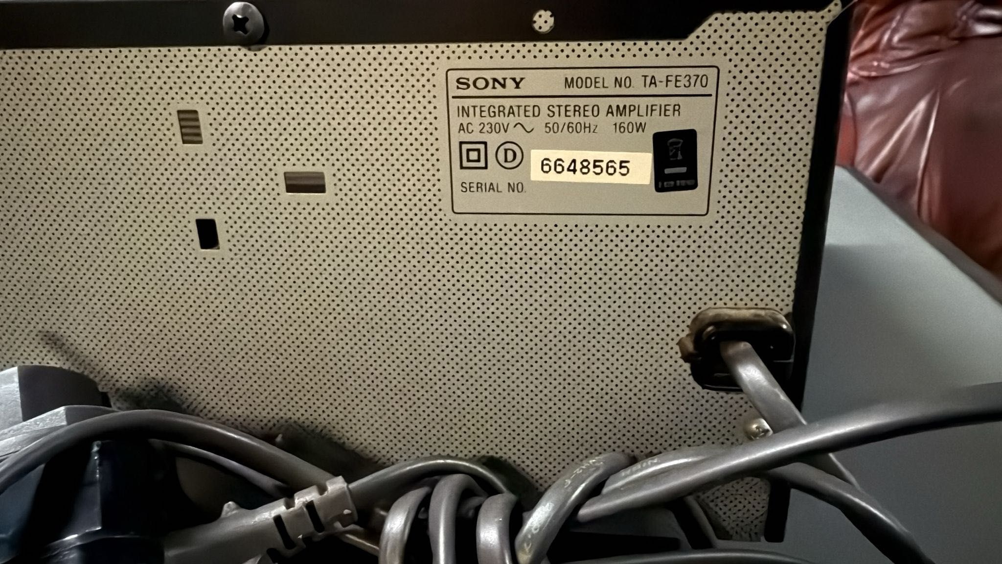 wmacniacz Sony TA-FE370 Z pilotem