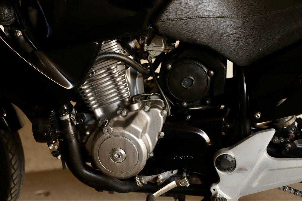Motocykl Honda Varadero 125/500 CB500 swap A1/B Super stan bez wkladu