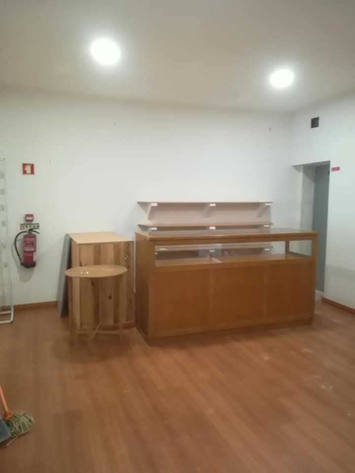 Moveis e balcão para loja