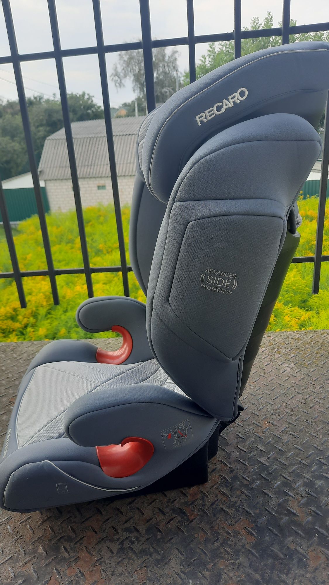 Автокрісло, Автокресло Recaro Monza Nova 2 ТОРГ