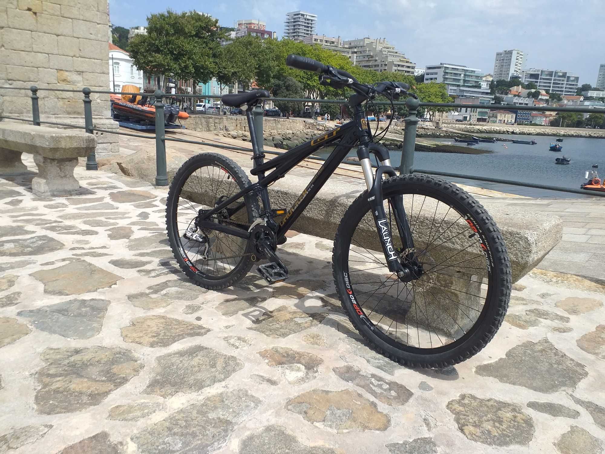 Bicicleta GT Chucker MTB Aluminio