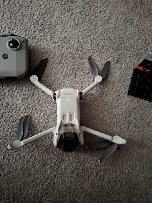 Sprzedam Dji mini 3