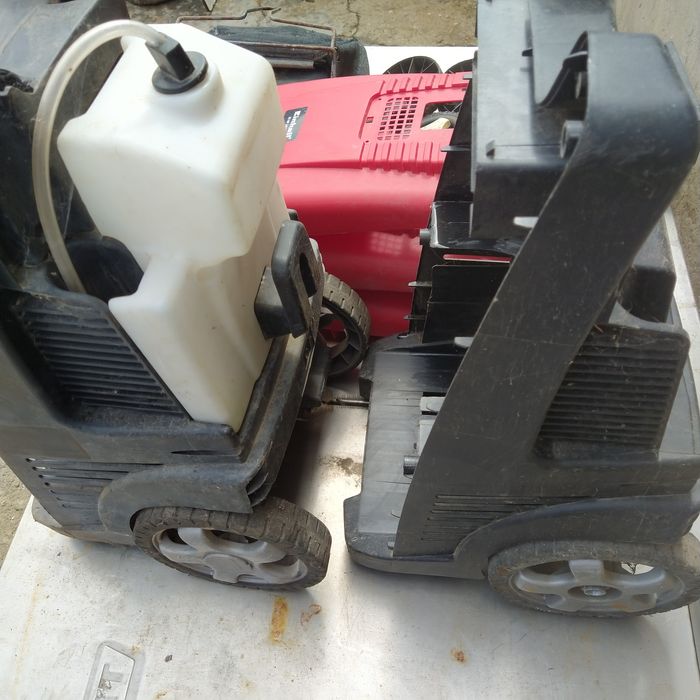 Peças de corta relva  e peças de lavadora