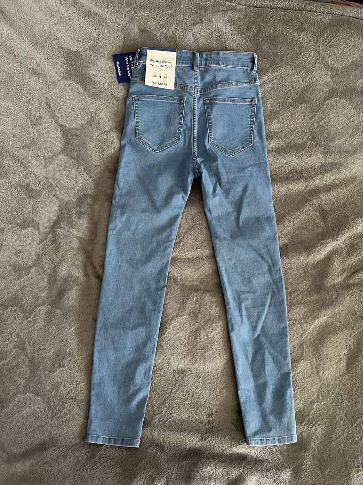nowe niebieskie spodnie Pull&Bear skinny jeans